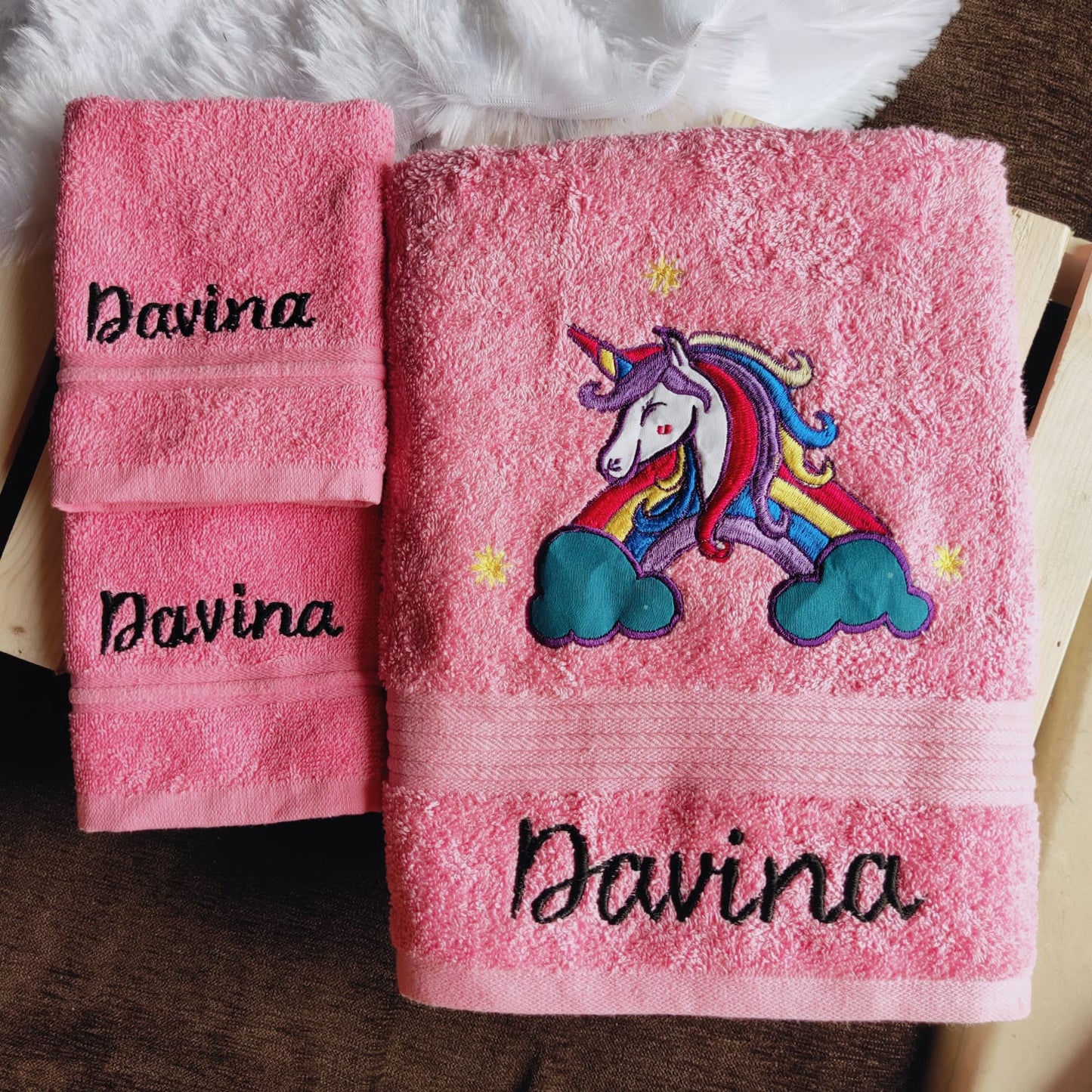 KIDS TOWEL + TWO  NAPKIN